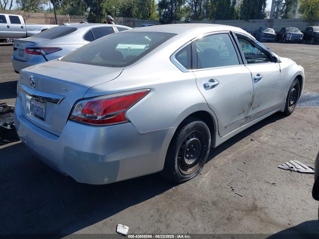 2015 Nissan Altima 2.5 S მანქანა იყიდება აუქციონზე, vin: 1N4AL3AP6FC146957, აუქციონის ნომერი: 43009268