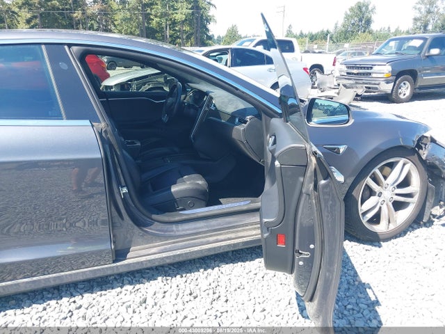 5YJSA1E2XHF198900 Tesla MODEL S