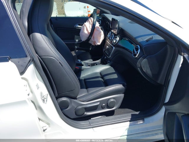 Mercedes-Benz CLA-Class 2016 WDDSJ4GB1GN375855 Image 5