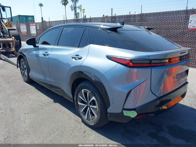 JTJAAAAB3PA000261 Lexus Rz