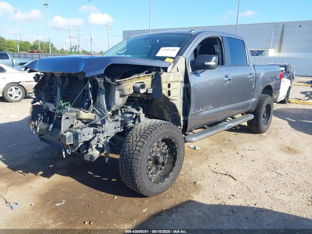 Nissan 2018 2018 1N6AA1E60JN538977 Image 2
