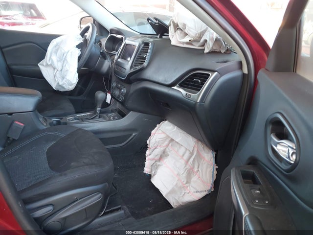 1C4PJLCX6KD221281 Jeep Cherokee
