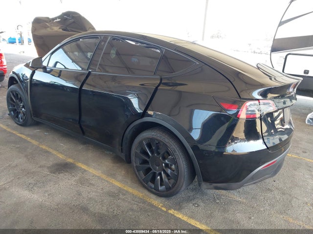 2022 TESLA MODEL Y 7SAYGDEE9NF328880 Photo 2