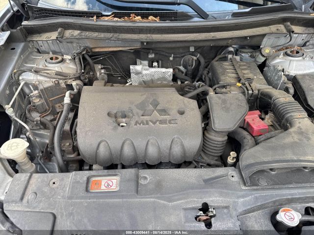 2014 MITSUBISHI OUTLANDER JA4AZ3A38EZ008655 Photo 9