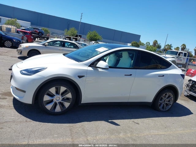 7SAYGDEE3PF622553 Tesla Model Y