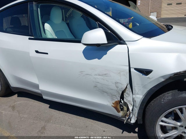 7SAYGDEE3PF622553 Tesla Model Y