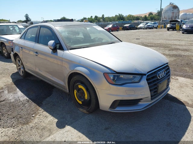 2016 AUDI A3 WAUA7GFF8G1054815 Photo 0