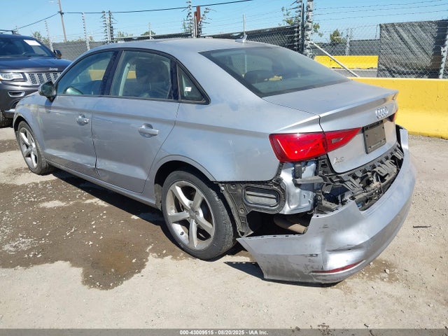 2016 AUDI A3 WAUA7GFF8G1054815 Photo 2