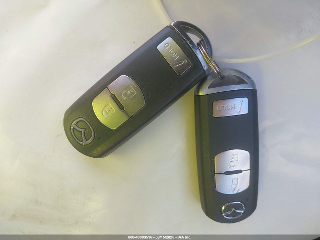 JM3KE2CY0G0854270 Mazda py