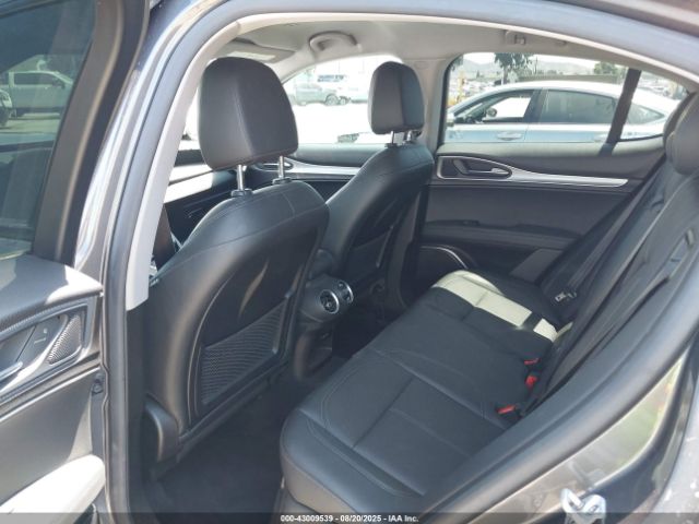 2018 ALFA ROMEO STELVIO ZASFAKPN8J7B90960 Photo 7