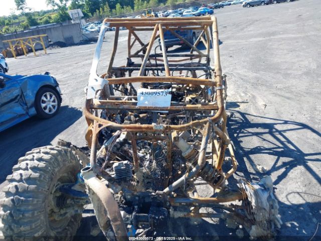 2019 POLARIS RZR 3NSVFE996KH483729 Photo 4