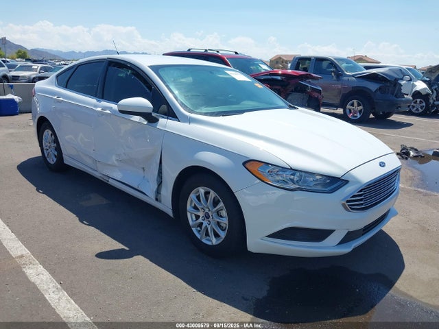 3FA6P0G76HR368287 Ford 2017