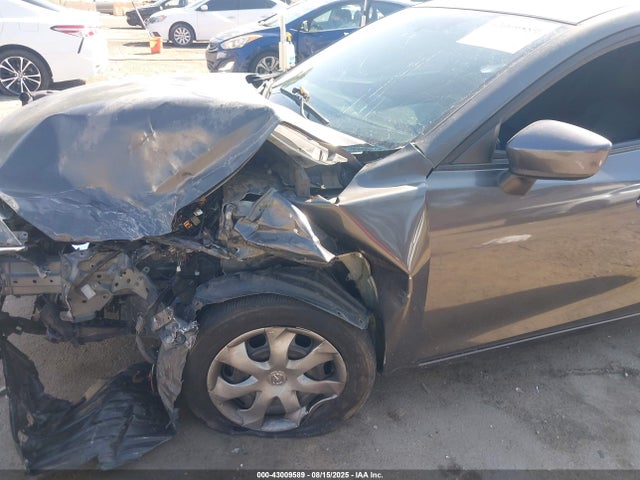 JM1BM1K74E1208414 Mazda pe