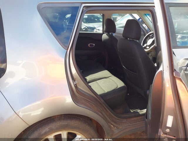 KIA g 2018 KNDJP3A57J7526422 Image 8