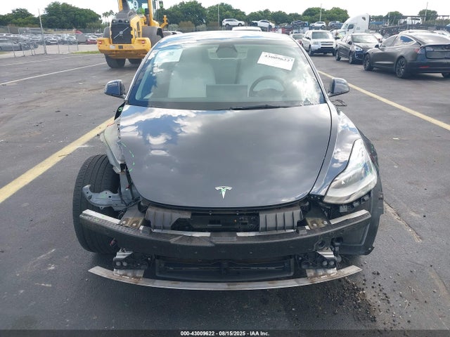 5YJ3E1EA0NF330316 Tesla MODEL 3