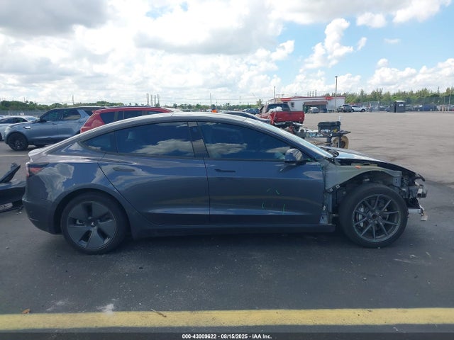 5YJ3E1EA0NF330316 Tesla MODEL 3