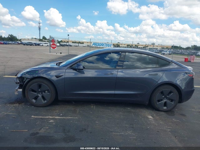 5YJ3E1EA0NF330316 Tesla MODEL 3