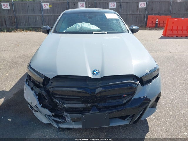 BMW i5 2024 WBY43FK03RCP52214 Image 12