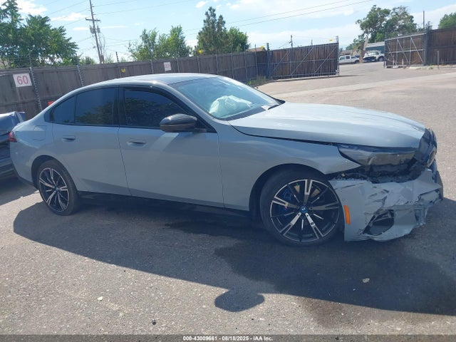 BMW i5 2024 WBY43FK03RCP52214 Image 13
