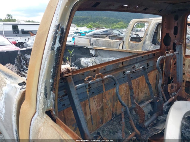 43009711 :رقم المزاد ، 1GCHK24U74E162271 vin ، 2004 Chevrolet Silverado 2500hd Ls مزاد بيع