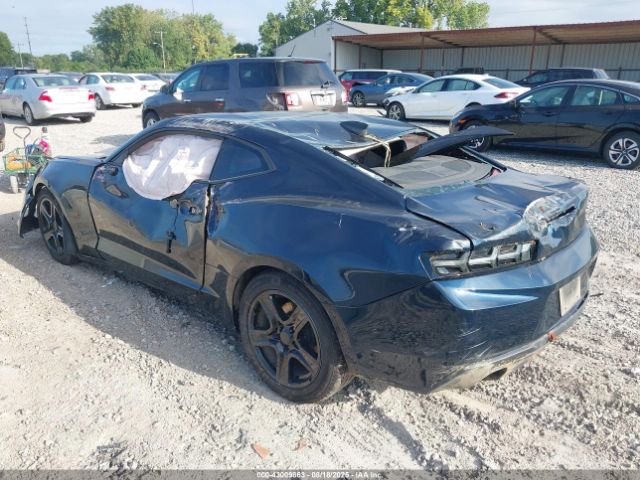 2018 CHEVROLET CAMARO 1G1FB1RX6J0109812 Photo 2