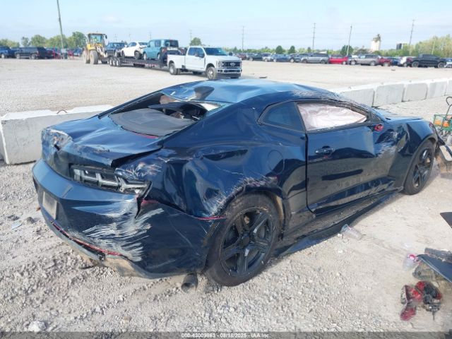 2018 CHEVROLET CAMARO 1G1FB1RX6J0109812 Photo 3