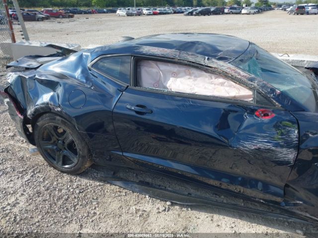 2018 CHEVROLET CAMARO 1G1FB1RX6J0109812 Photo 5