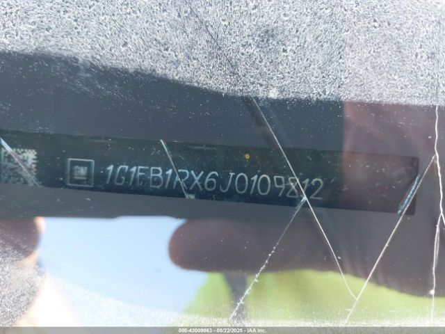 2018 CHEVROLET CAMARO 1G1FB1RX6J0109812 Photo 8