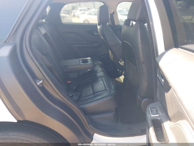 2017 JAGUAR F-PACE SADCL2BV2HA049848 Photo 7