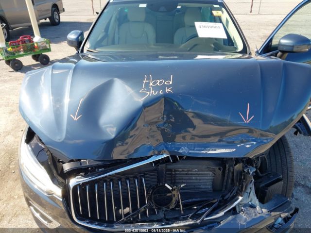 2020 VOLVO XC60 YV4102DL7L1491487 Photo 9
