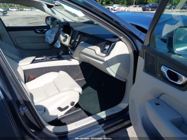 2020 VOLVO XC60 YV4102DL7L1491487 Photo 4