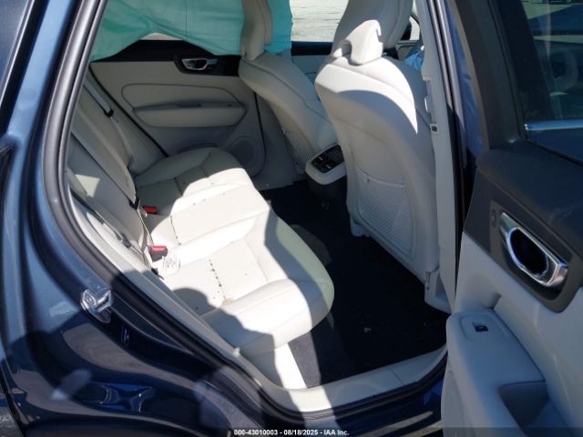 2020 VOLVO XC60 YV4102DL7L1491487 Photo 7