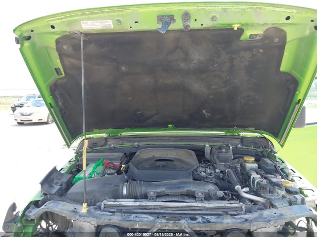 1C4HJXDN6JW264000 Jeep Wrangler