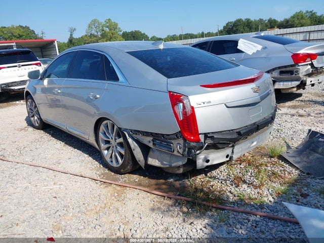 2017 CADILLAC XTS 2G61M5S34H9114603 Photo 2