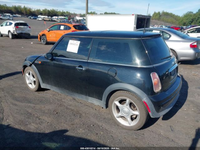 2003 MINI COOPER WMWRC33493TC47888 Photo 2