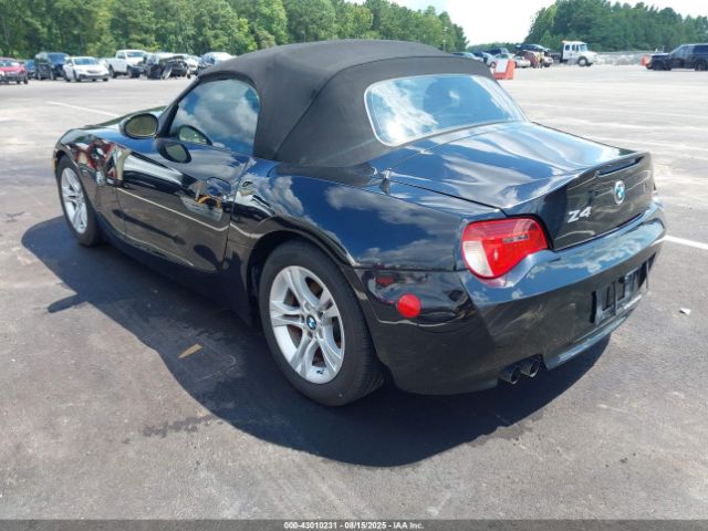 2006 BMW Z4 4USBU33576LW66697 Photo 2