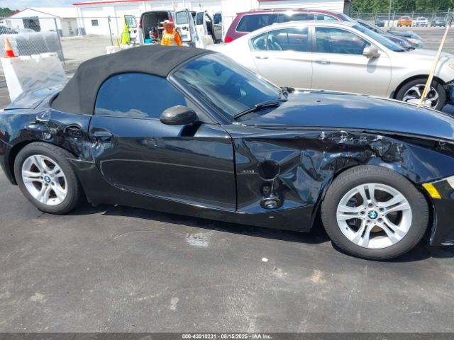 2006 BMW Z4 4USBU33576LW66697 Photo 5