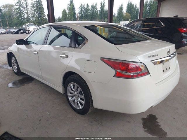 Nissan 2015 2015 1N4AL3AP7FC234237 Image 3