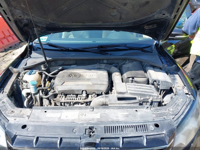 Volkswagen Passat 2015 1VWCS7A37FC013115 Image 10