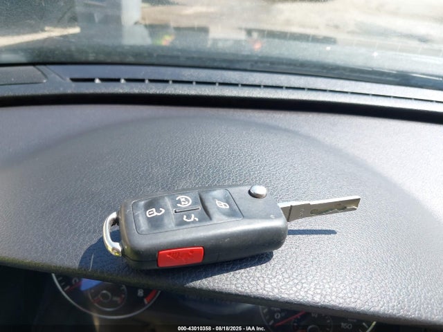 Volkswagen Passat 2015 1VWCS7A37FC013115 Image 11