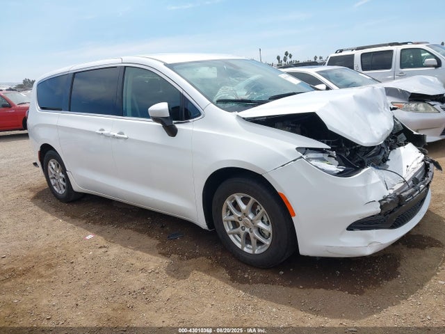2022 Chrysler Voyager Lx მანქანა იყიდება აუქციონზე, vin: 2C4RC1CG6NR160149, აუქციონის ნომერი: 43010368