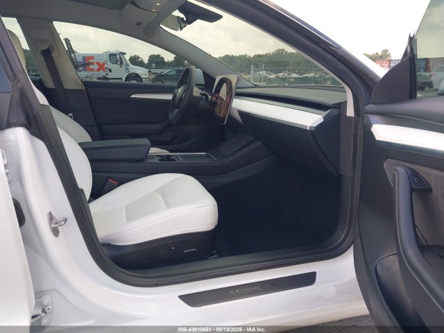 2021 TESLA MODEL 3 5YJ3E1EB3MF038019 Photo 4