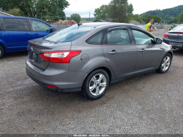 2014 FORD FOCUS 1FADP3F24EL234970 Photo 3
