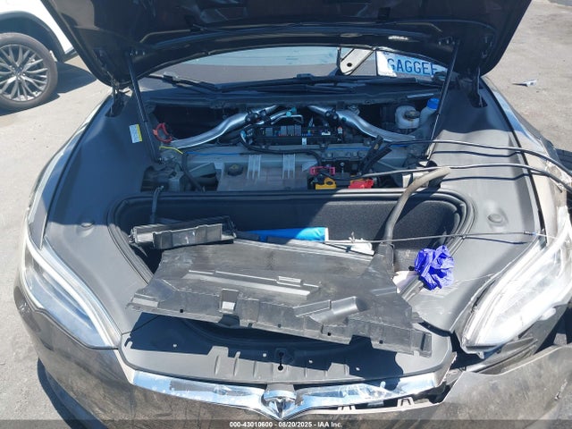 2016 TESLA MODEL S 5YJSA1E2XGF170982 Photo 9
