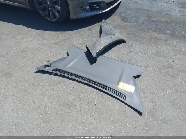 Tesla 3 phase a/c induction (dual motor) 2016 5YJSA1E2XGF170982 Image 11