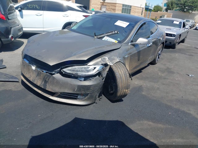 2016 TESLA MODEL S 5YJSA1E2XGF170982 Photo 1