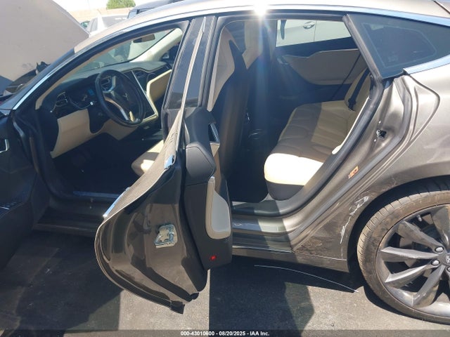 2016 TESLA MODEL S 5YJSA1E2XGF170982 Photo 7