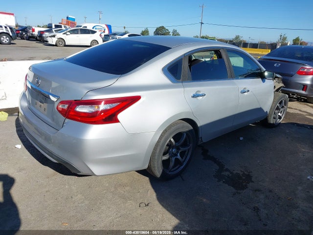1N4AL3AP6GC222386 Nissan 2016