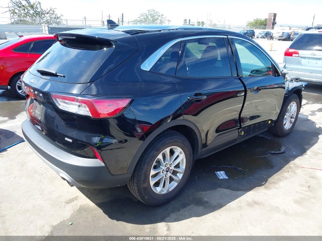 1FMCU0BZ3MUA39673 Ford hev/phev