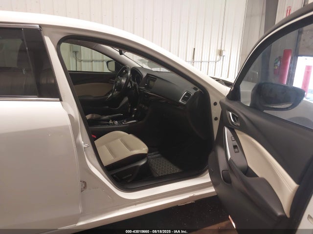 JM1GJ1W53F1216013 Mazda MAZDA6